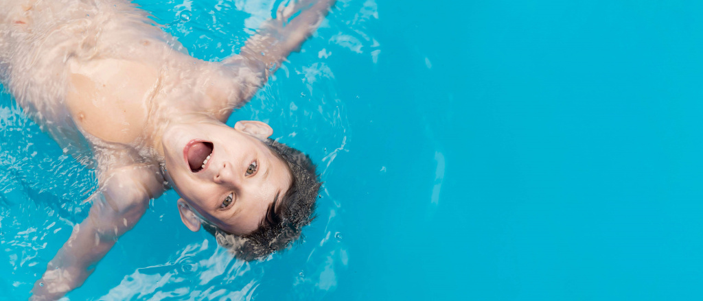 medium-shot-kid-pool (1).jpg medium-shot-kid-pool (1).jpg